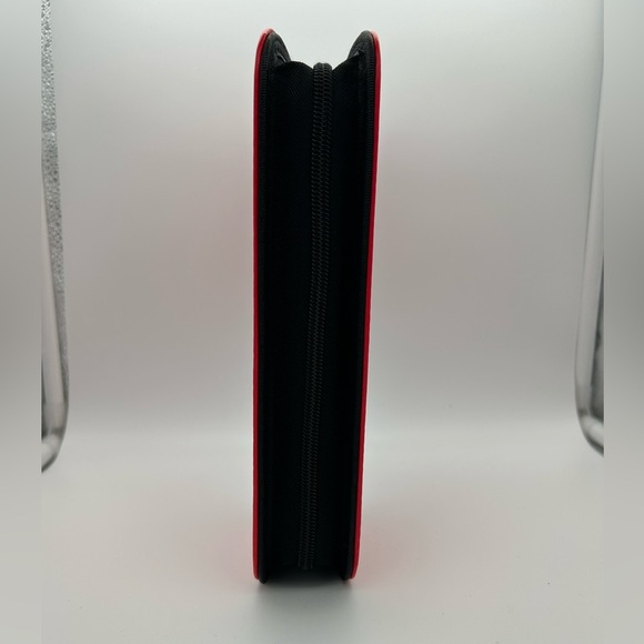 Pokemon 4-Slot Trading Card Binder with Zipper & Wrist Strap - Picture 3 of 4